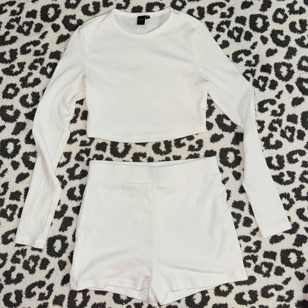 SHEIN White High Waist Shorts